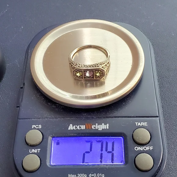 Vintage Sterling Silver Filigree Ring with Amethyst and Peridots Size 7.5 - Picture 15 of 16